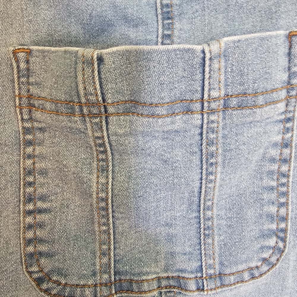 VENUS Light Blue Denim Overall Shorts Distressed Design Women's Sz 12 - Picture 6 of 10